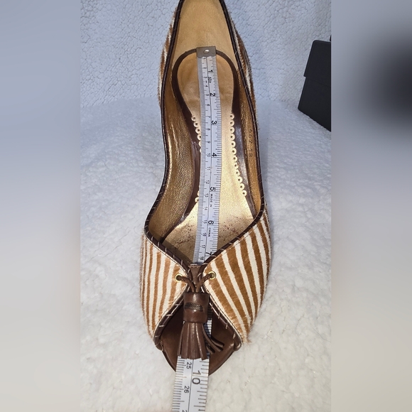 Giorgio Armani Peep Toe Pumps - Picture 9 of 9